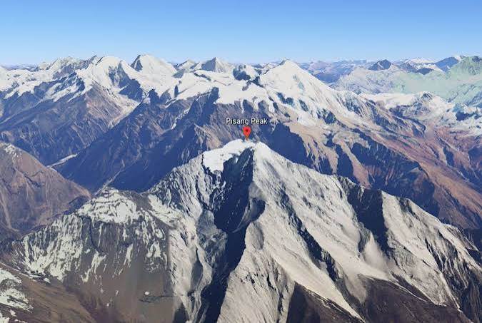 climbing-pisang-peak.jpg