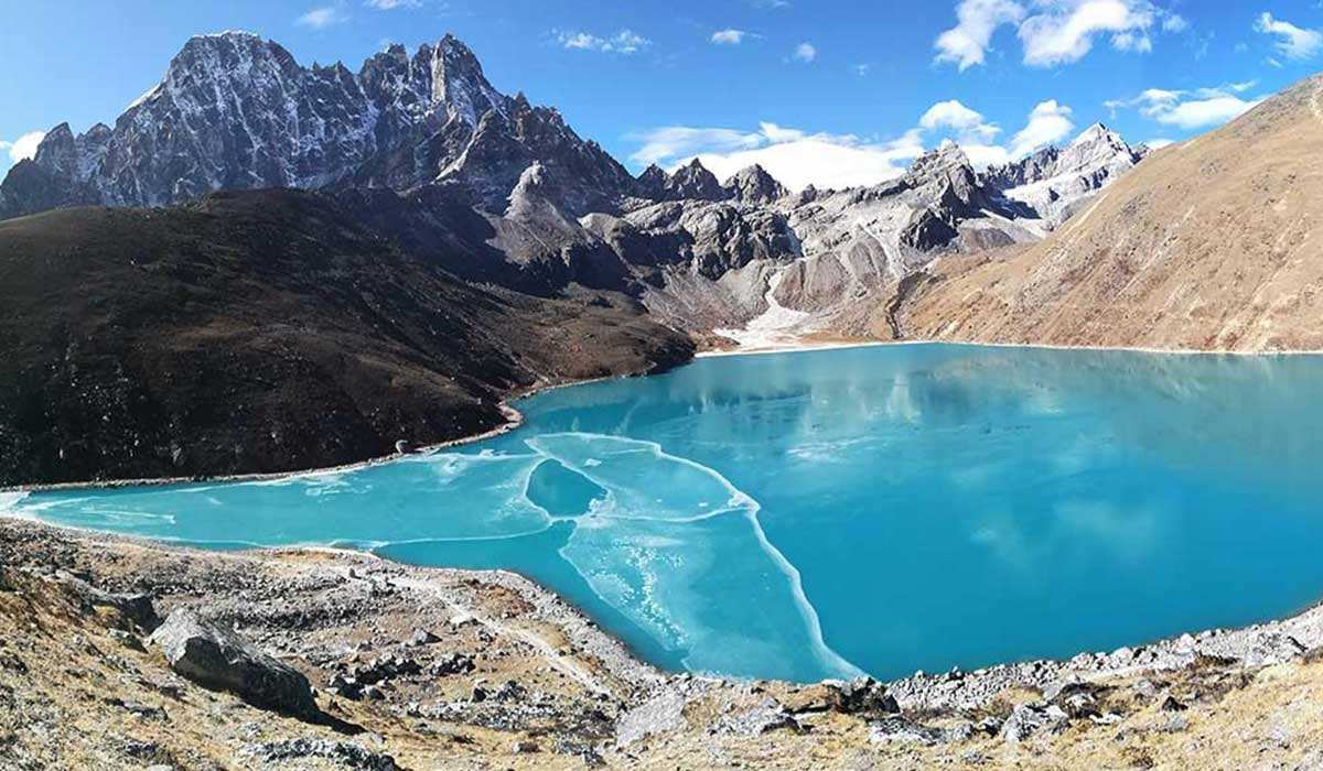 gokyo-lake-trek-difficulty.jpg