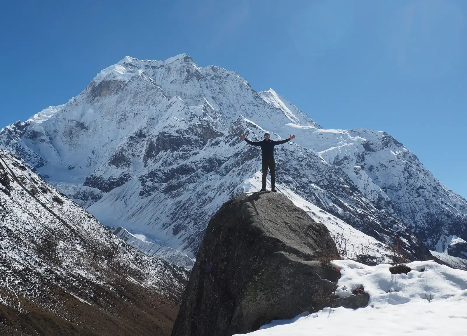 manaslu-circuit-trek-packing-list-f_69cd1f2c8809e6.84683712.webp