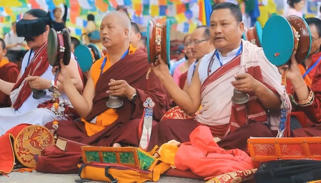 monks-recite-during-the-buddha-jayanti-festival.webp
