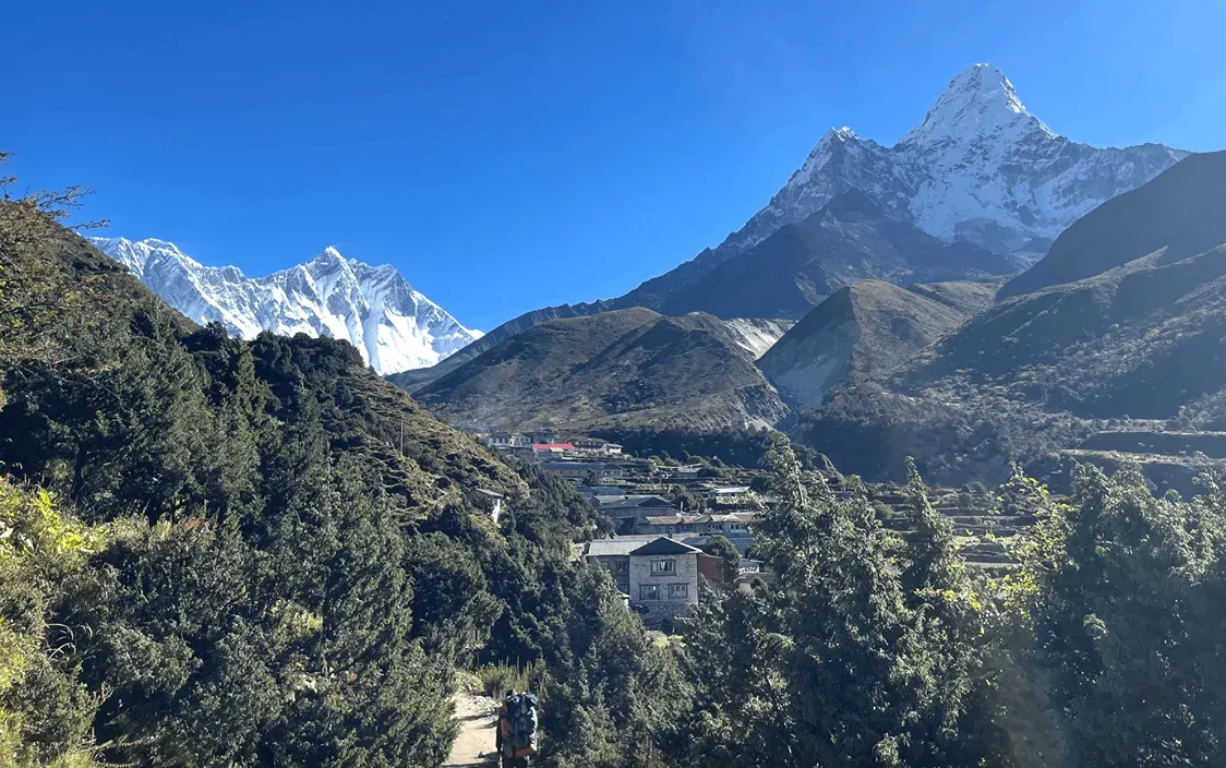 pangboche-tea-houses-with-stunning-and-everest-view-png.webp
