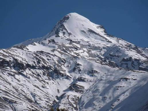Pisang Peak Climbing-15 Days