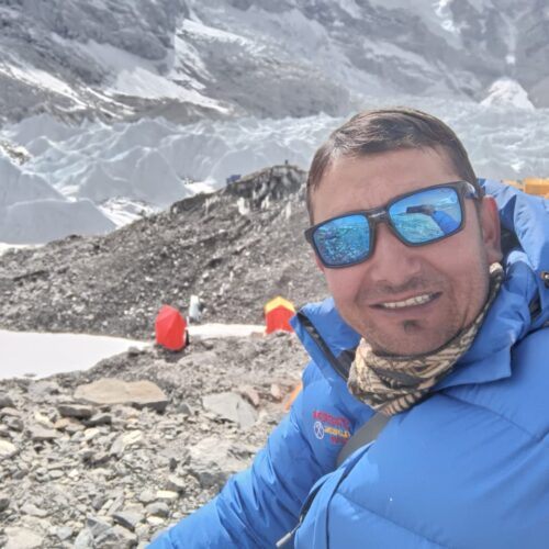 Hari Adhikari